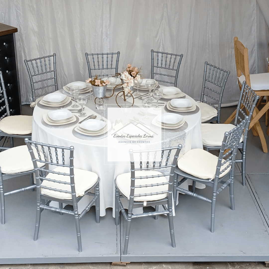Imagen ilustrativa (19) del servicio Sillas y Mesas